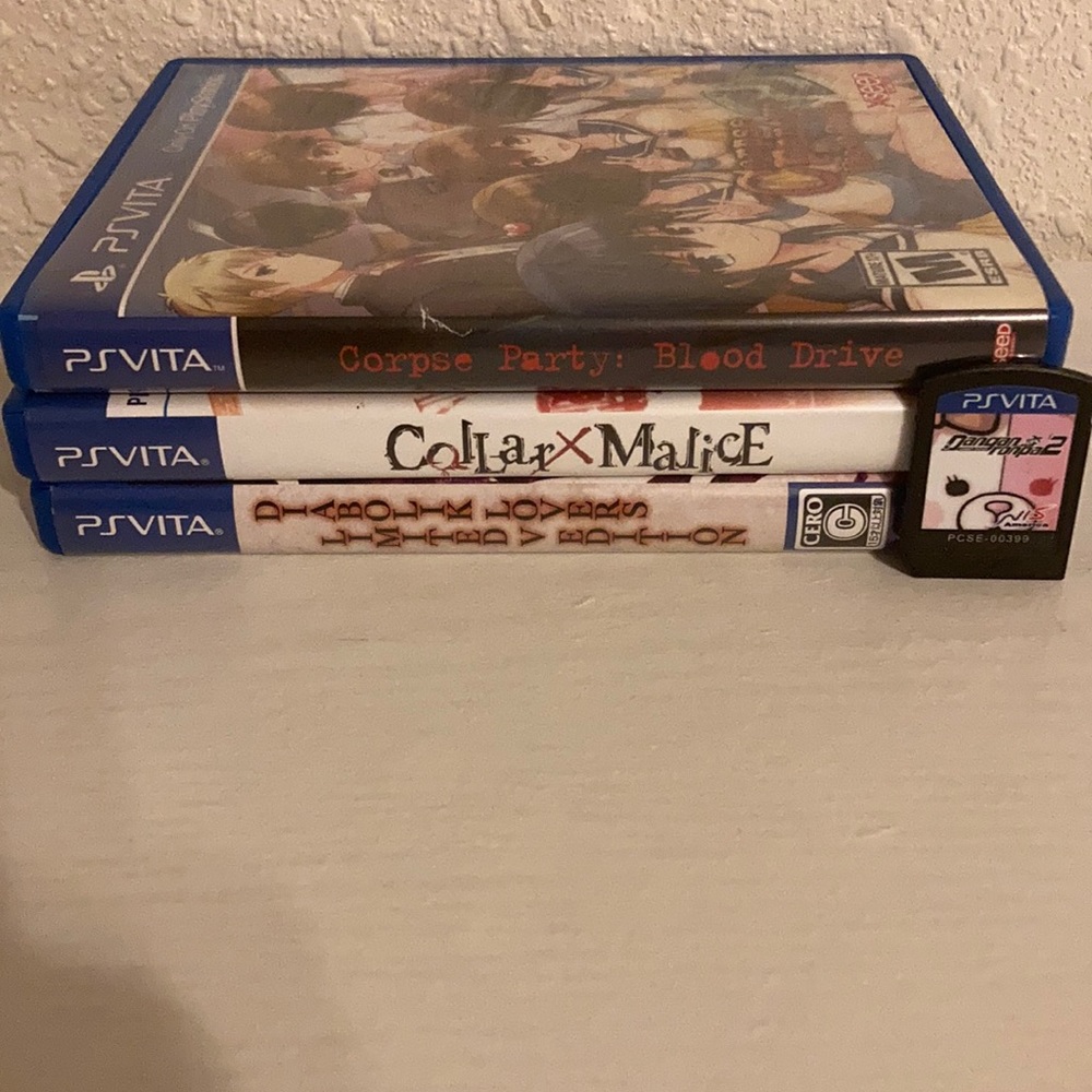 PSVITA GAME BUNDLE